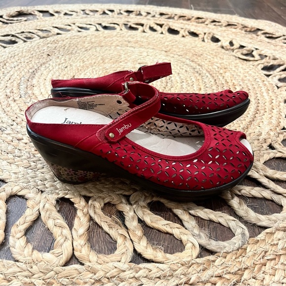 Jambu Red Mules with Perforated Design and Ankle Strap size 8 - Picture 1 of 6